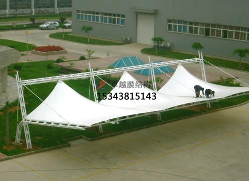 如何對(duì)PTFE膜材建筑進(jìn)行清洗？
